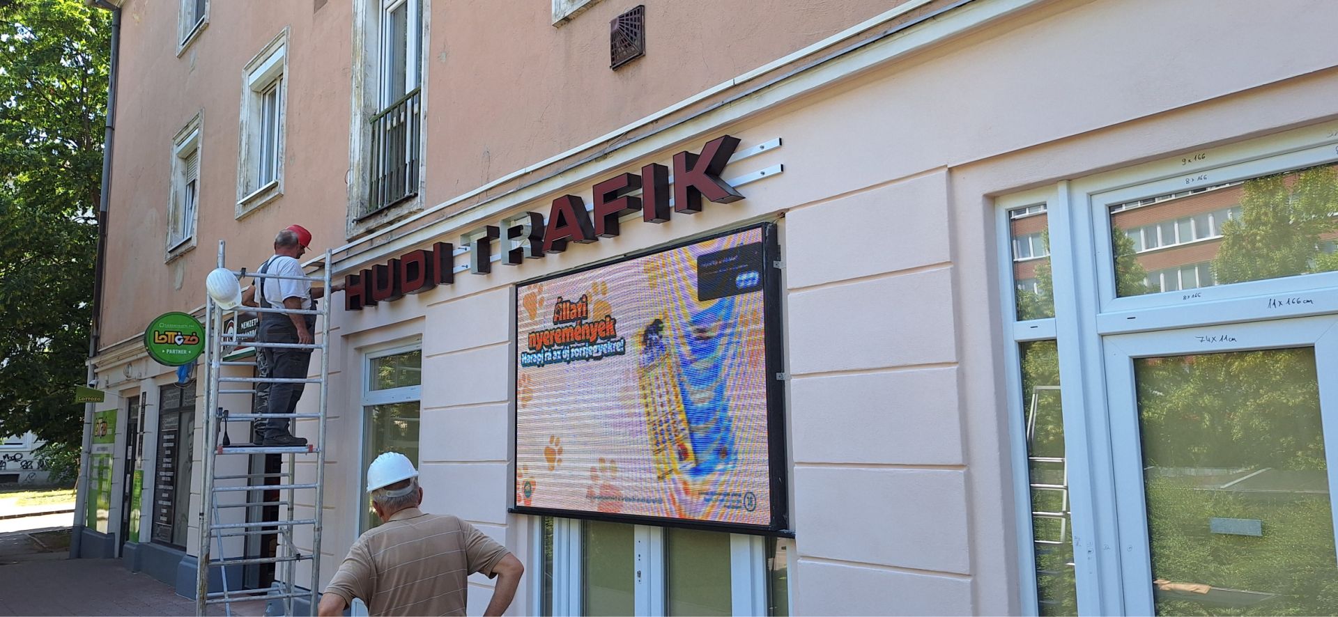 felszerelés közben