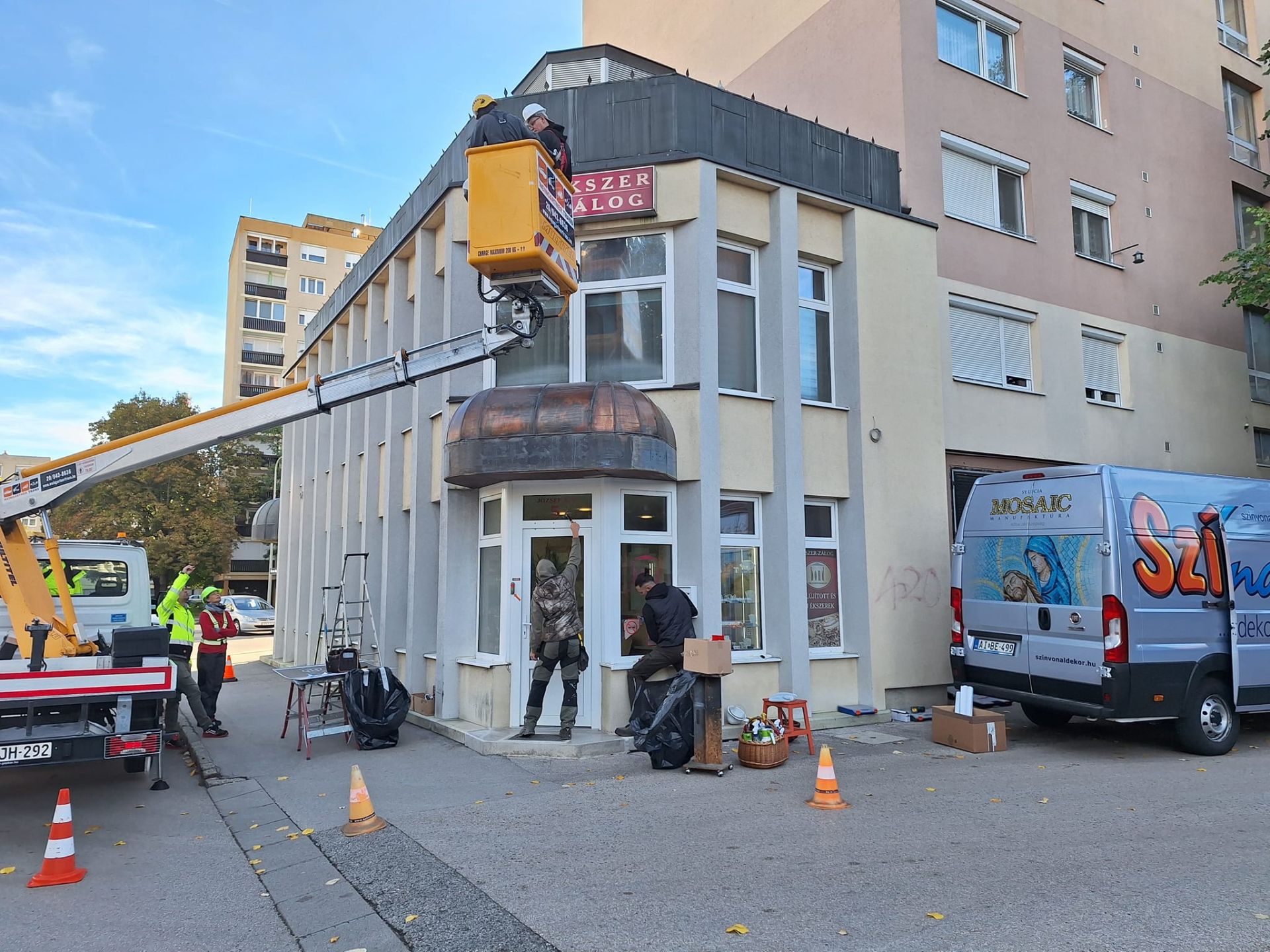 Megszépítettük a fehérvári Bond ékszerüzletet.